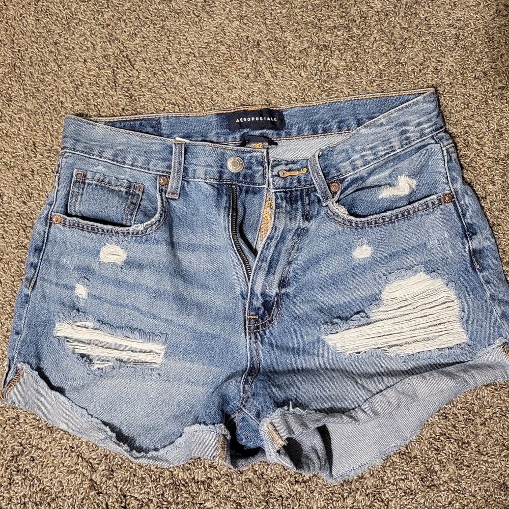 AERO Jean shorts